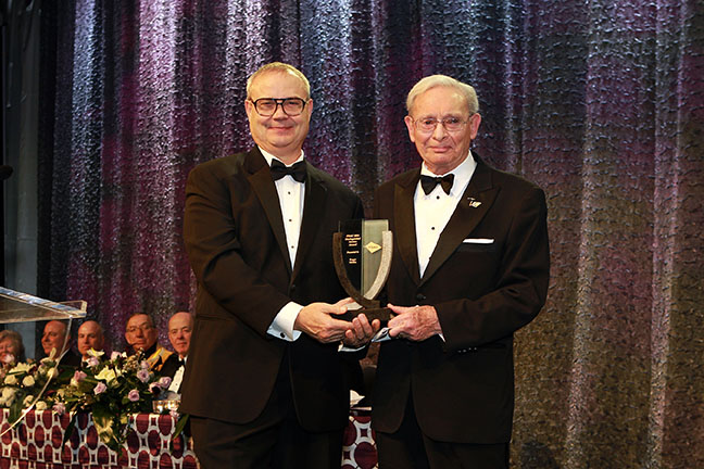 Distinguished Service Award, Roger Wallis